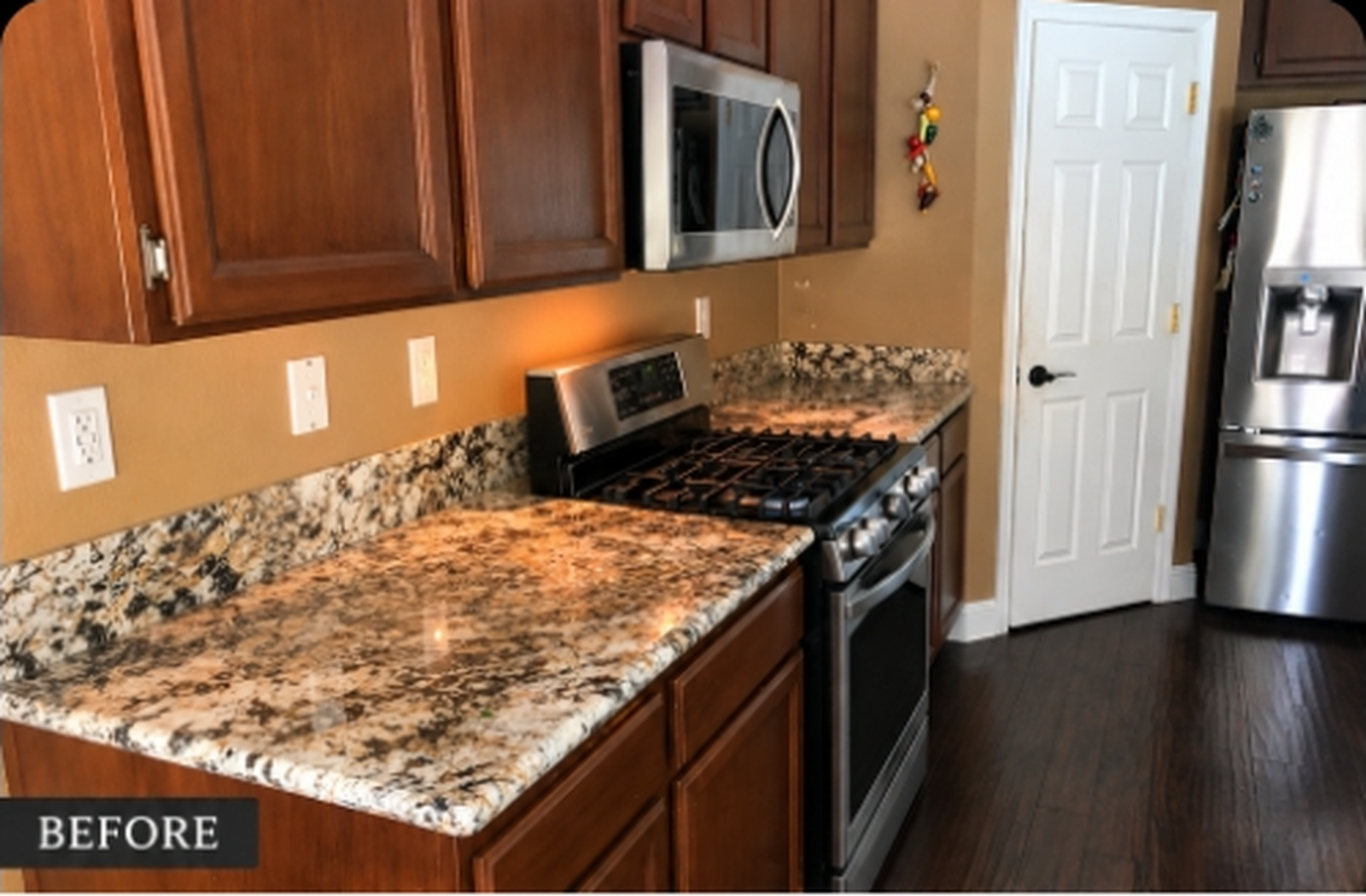 Kitchen before remodeling